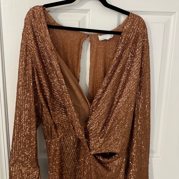 NWT ASOS DESIGN Curve Embellished Drape Detail Mini Dress with Button Detail - Picture 2 of 5